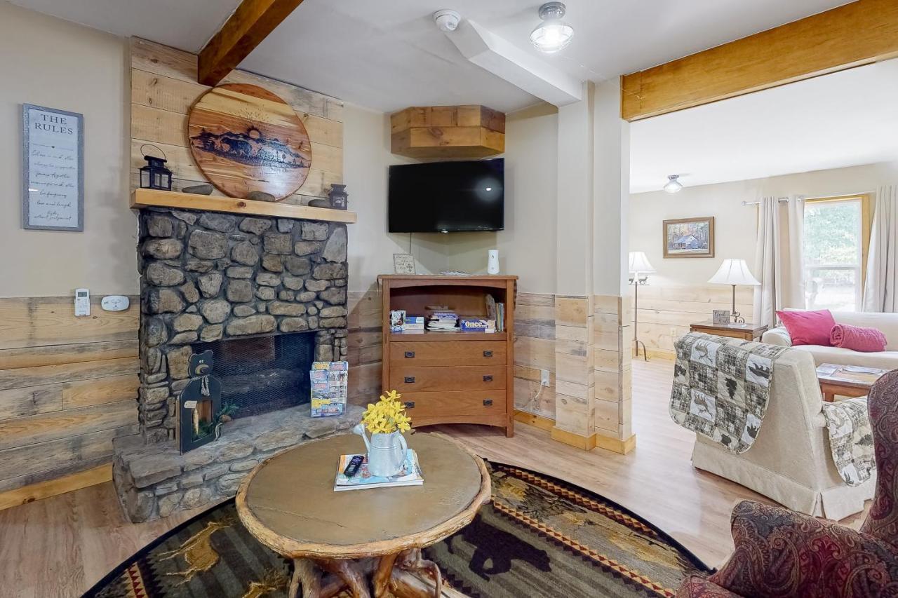 Bear Caves At Black Bear Cottages 세비어빌 외부 사진