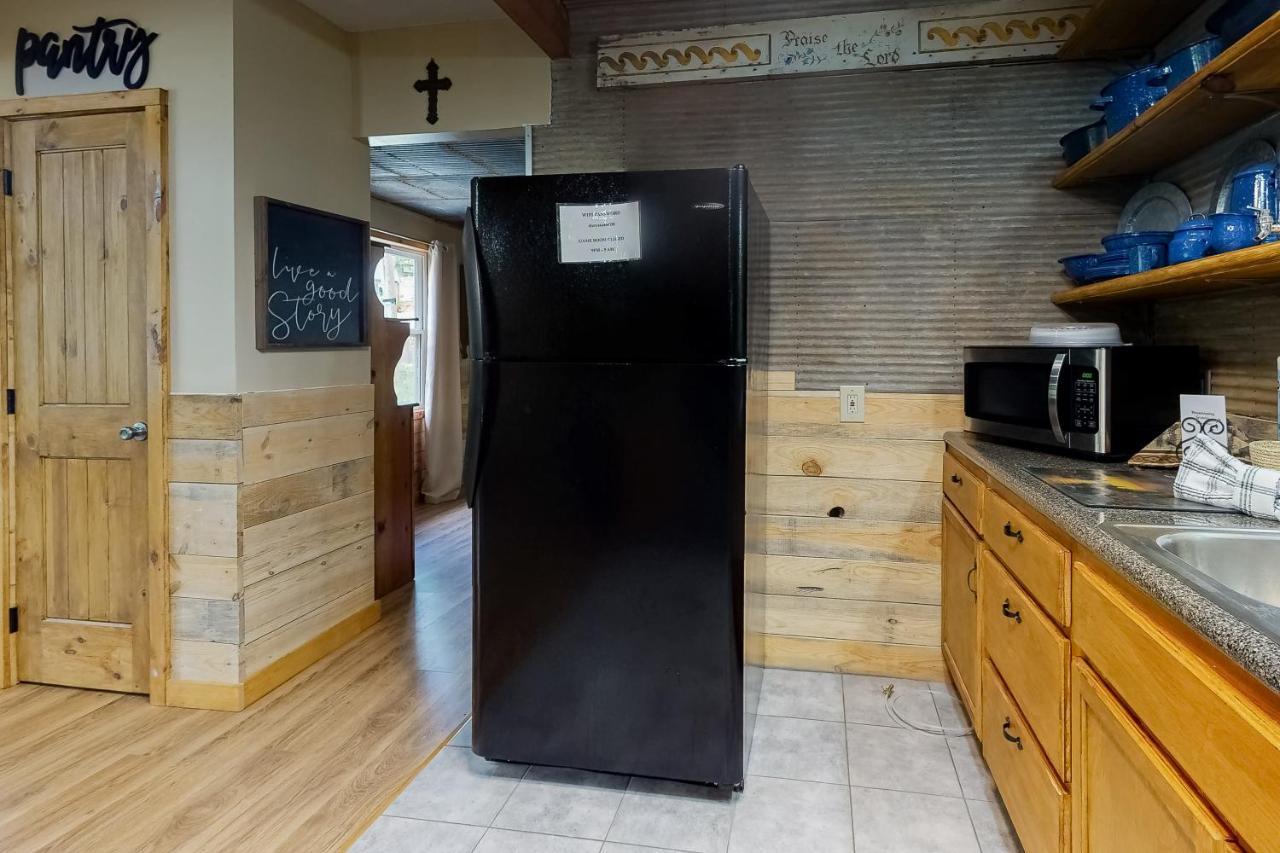 Bear Caves At Black Bear Cottages 세비어빌 외부 사진