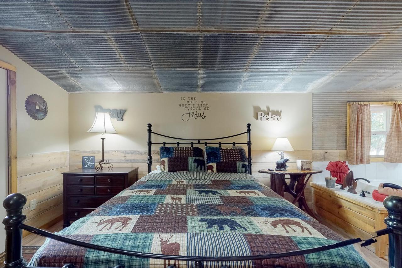 Bear Caves At Black Bear Cottages 세비어빌 외부 사진